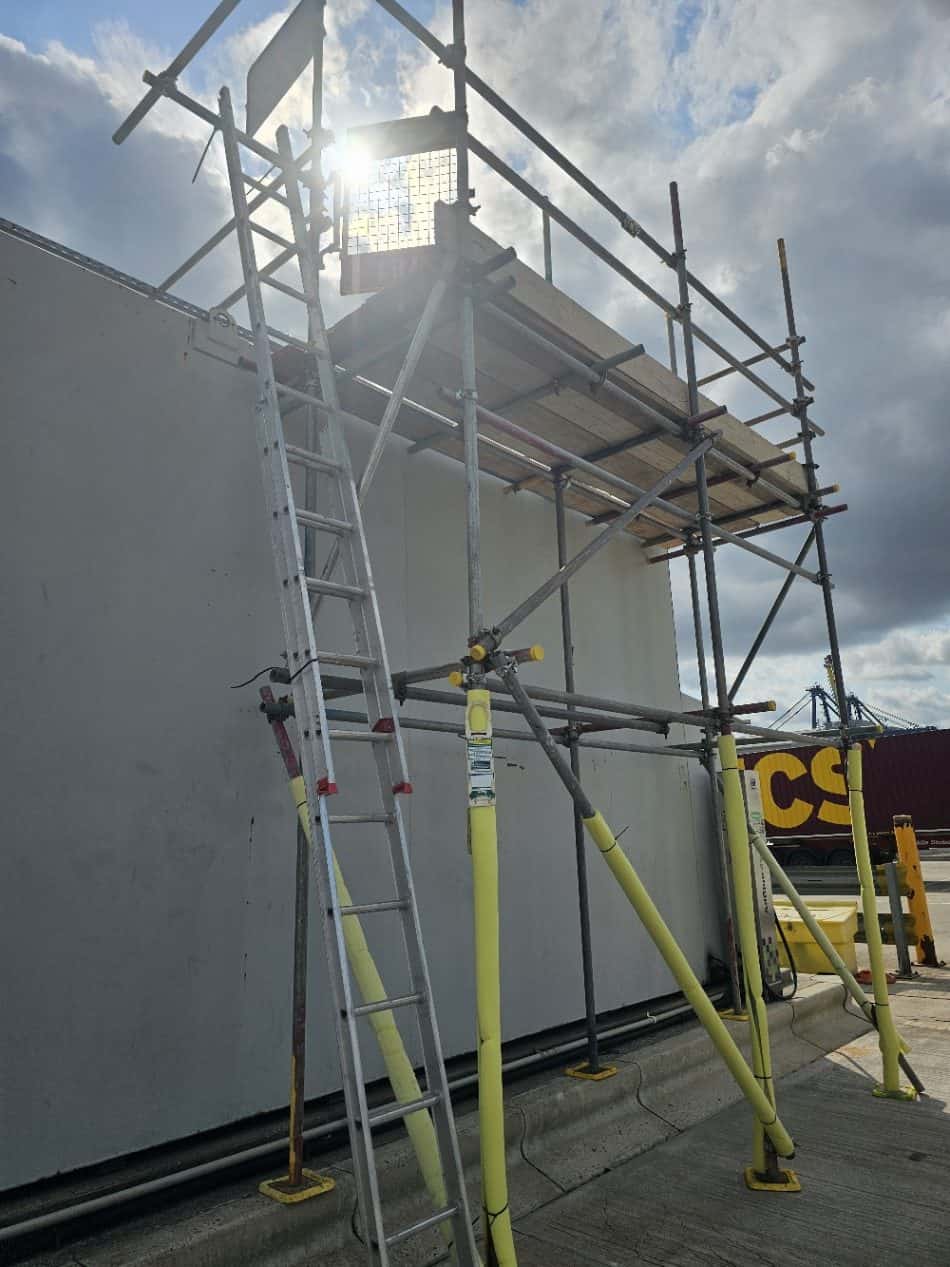 Accses-tower-with-handrail-to-top-of-tank-rotated