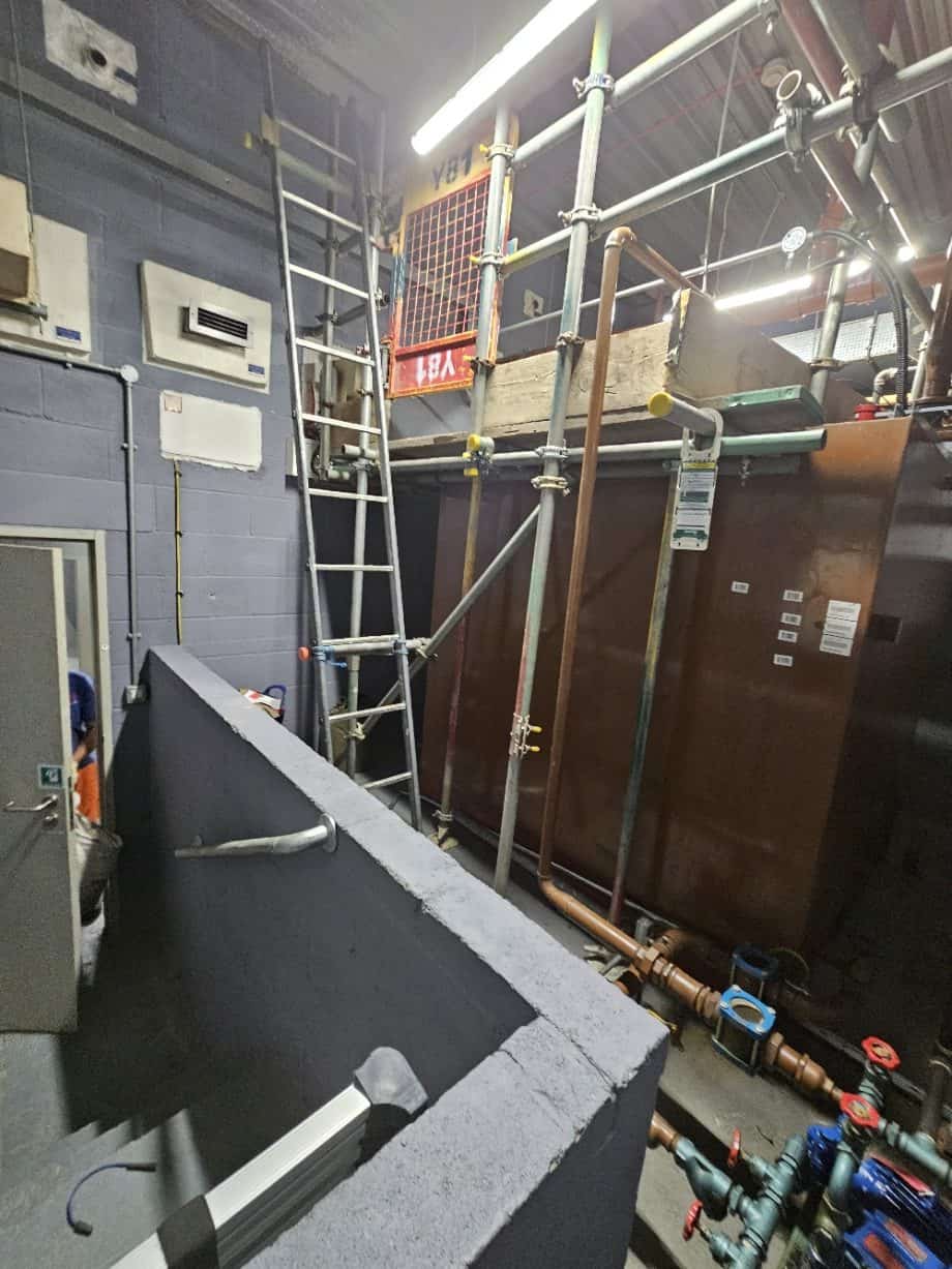 accses-platform-to-top-of-tank-side-view-2-rotated